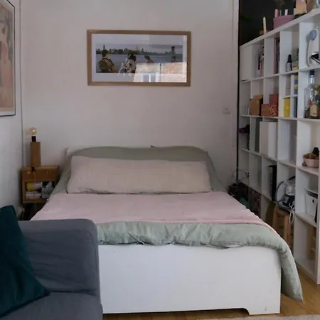 Nice Studio Near The Montparnasse Tower 파리